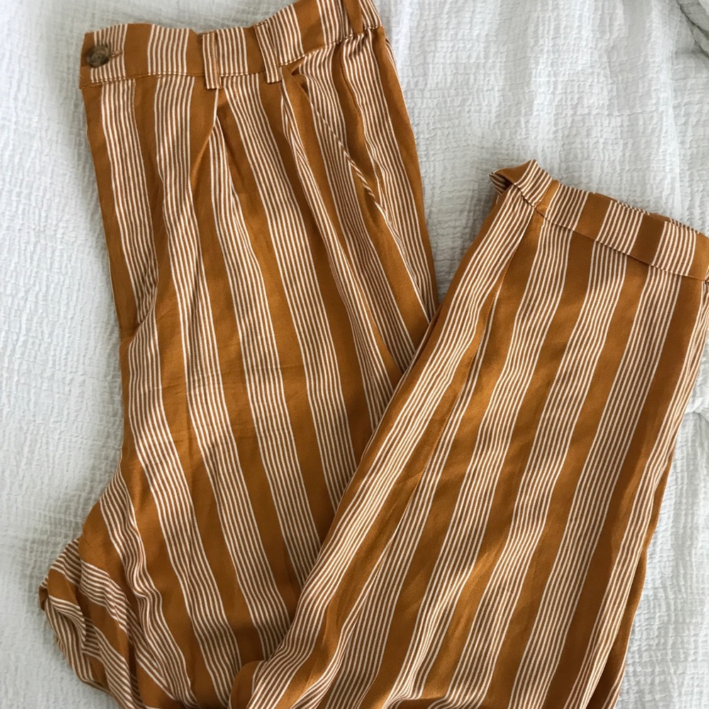 Mustard yellow stripped pant